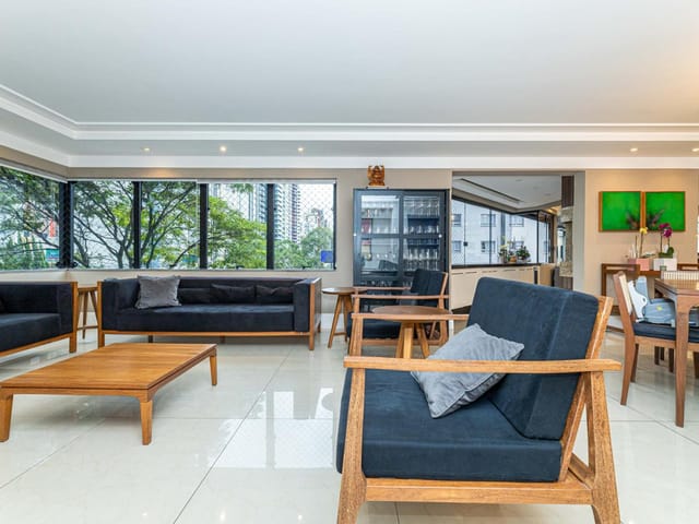 Apartamento 3 quartos e 4 banheiros, à venda, no bairro Batel em Curitiba