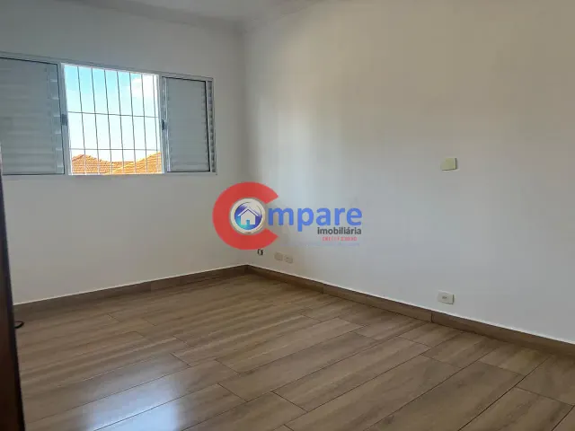 Apartamento 2 quartos e 1 banheiro, para alugar, no bairro Vila Augusta em Guarulhos