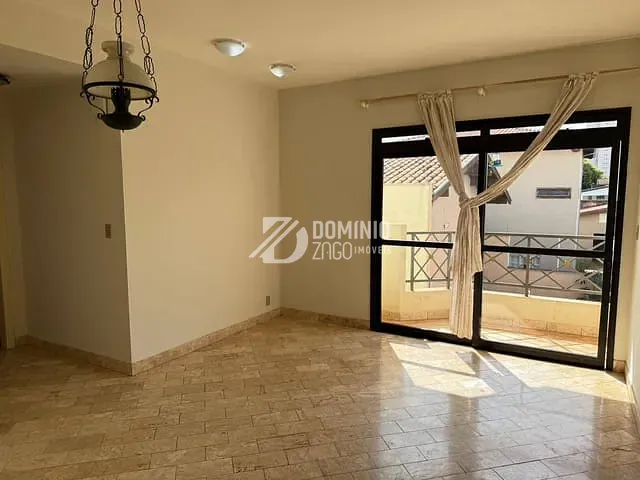 Apartamento 2 quartos e 2 banheiros, para alugar, no bairro Irmãos Soares em Uberaba