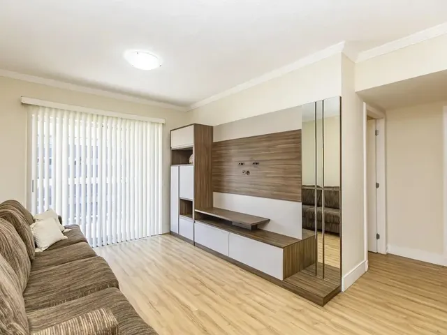 Apartamento 2 quartos e 2 banheiros, à venda, no bairro Batel em Curitiba
