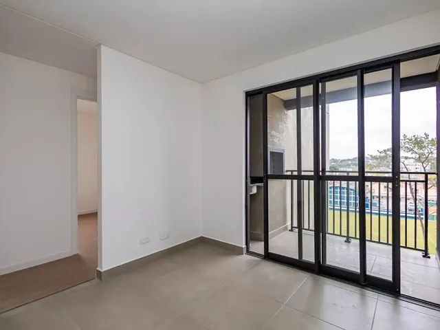 Apartamento 3 quartos e 2 banheiros, à venda, no bairro Tarumã em Curitiba