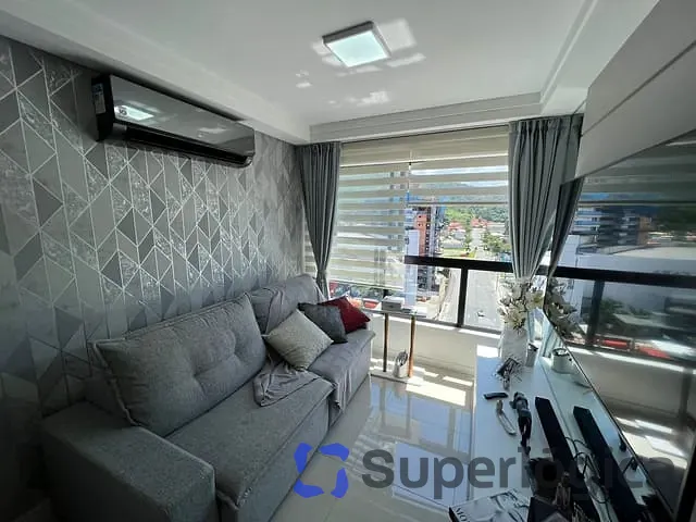 Apartamento com 85m² 2 quartos e 2 banheiros, à venda, no bairro Centro em Balneário Camboriú