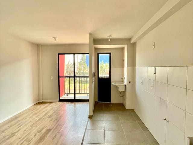 Apartamento com 55m² 2 quartos e 1 banheiro, à venda, no bairro Chapada em Ponta Grossa