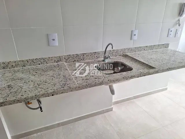 Apartamento com 62m² 1 quarto e 1 banheiro, à venda, no bairro Universitário em Uberaba