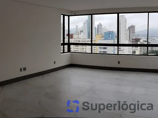 Apartamento com 272m², à venda, no bairro Centro em Balneário Camboriú