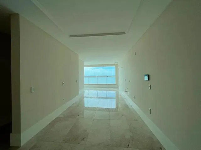 Apartamento 3 quartos e 4 banheiros, à venda, no bairro MEIA PRAIA em Itapema
