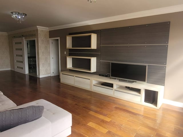 Apartamento com 155m² 3 quartos e 2 banheiros, à venda, no bairro Centro em Ponta Grossa