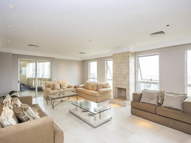 Apartamento 4 quartos e 7 banheiros, à venda, no bairro Mossunguê em Curitiba