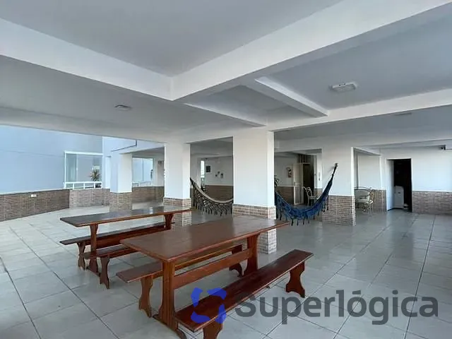 Apartamento com 93m² 2 quartos e 1 banheiro, à venda, no bairro Centro em Balneário Camboriú