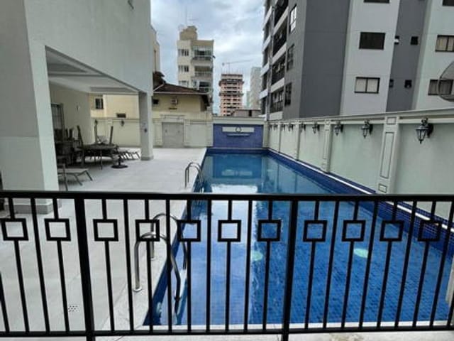 Apartamento com 250m² 4 quartos e 5 banheiros, à venda, no bairro Meia Praia em Itapema