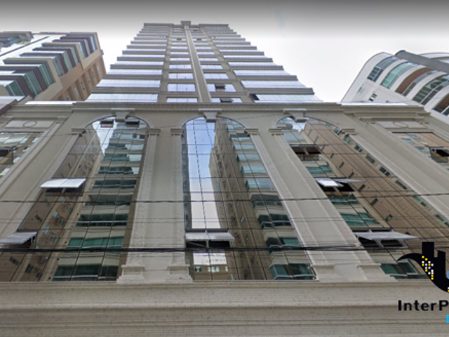 Apartamento com 250m² 4 quartos e 5 banheiros, à venda, no bairro Meia Praia em Itapema