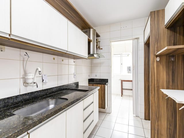 Apartamento 3 quartos e 1 banheiro, à venda, no bairro Campo Comprido em Curitiba