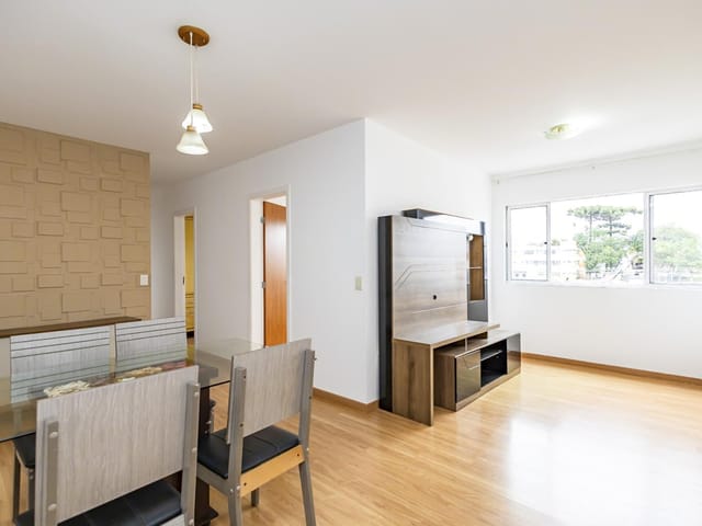 Apartamento 3 quartos e 1 banheiro, à venda, no bairro Campo Comprido em Curitiba