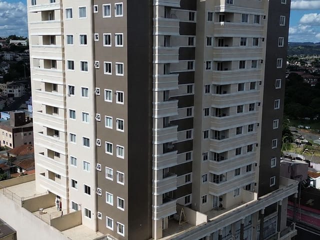 Apartamento com 144m² 2 quartos e 2 banheiros, à venda ou para alugar, no bairro Centro em Ponta Grossa