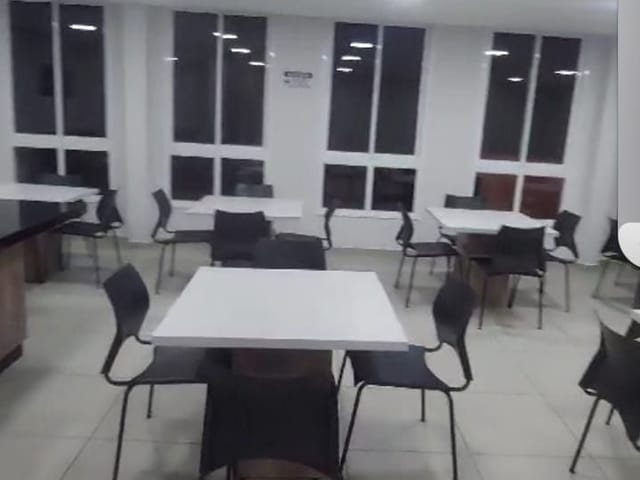 Apartamento 2 quartos e 1 banheiro, à venda, no bairro Desvio Rizzo em Caxias do Sul