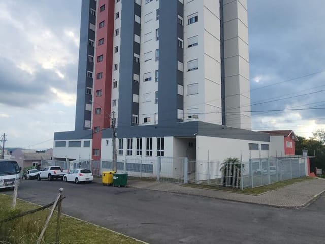 Apartamento 2 quartos e 1 banheiro, à venda, no bairro Desvio Rizzo em Caxias do Sul