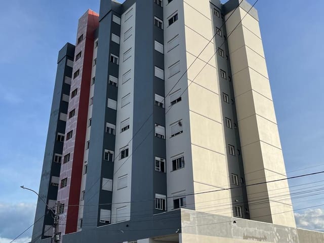 Apartamento 2 quartos e 1 banheiro, à venda, no bairro Desvio Rizzo em Caxias do Sul