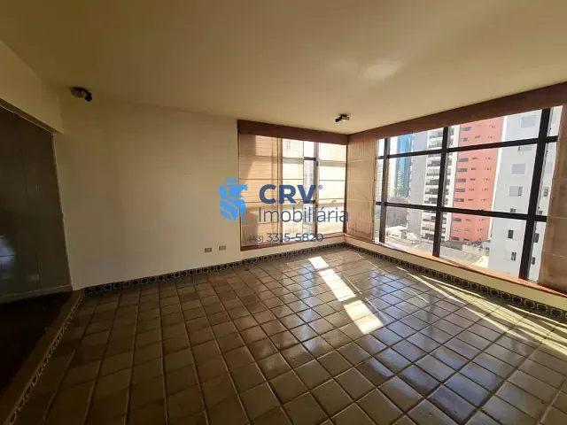Apartamento com 454m² 4 quartos e 5 banheiros, à venda, no bairro Centro em Londrina