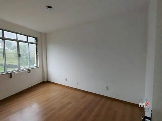 Apartamento 1 quarto e 1 banheiro, à venda, no bairro Coronel Veiga em Petrópolis