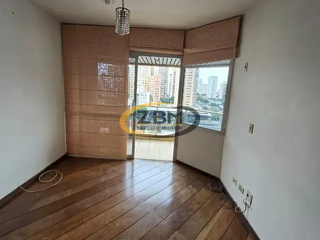 Apartamento com 215m² 3 quartos e 4 banheiros, à venda, no bairro Centro em Londrina