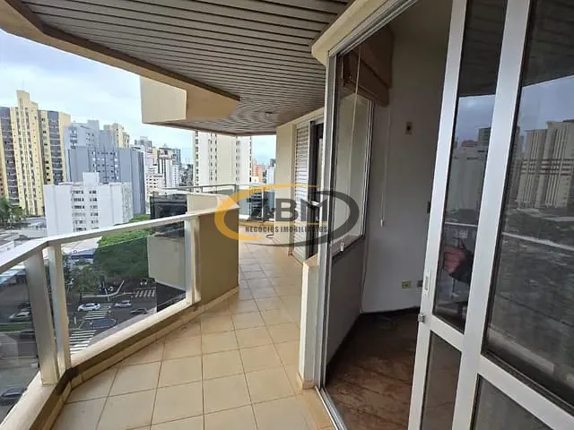 Apartamento com 215m² 3 quartos e 4 banheiros, à venda, no bairro Centro em Londrina