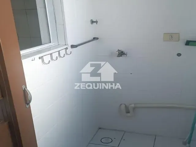 Apartamento com 55m² 2 quartos e 1 banheiro, para alugar, no bairro Veloso em Osasco