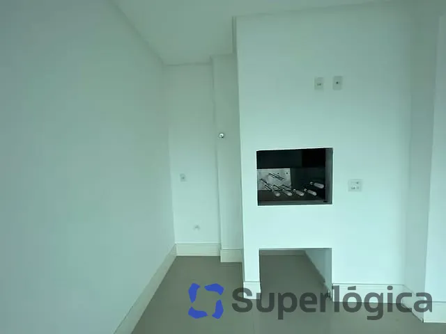 Apartamento com 204m² 3 quartos e 4 banheiros, à venda, no bairro Centro em Itapema