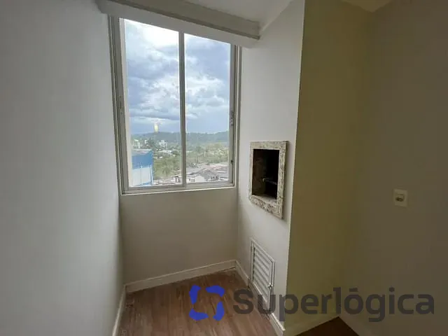 Apartamento com 61m² 2 quartos e 1 banheiro, à venda, no bairro Jardim Iate Clube em Balneário Camboriú