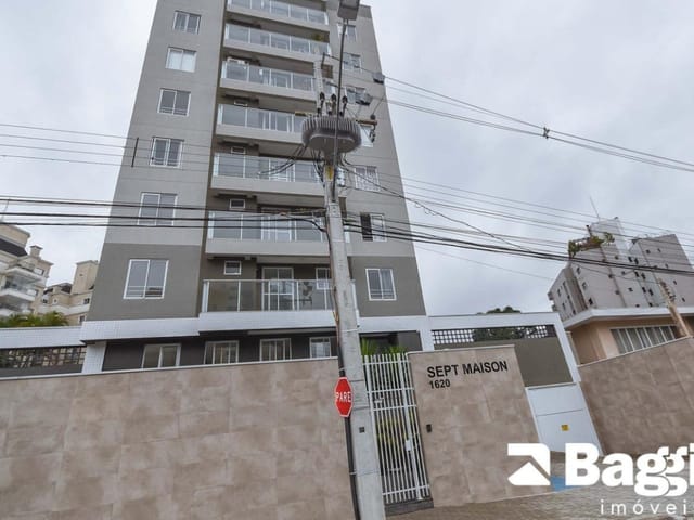 Apartamento 1 quarto e 1 banheiro, à venda, no bairro Centro em Curitiba