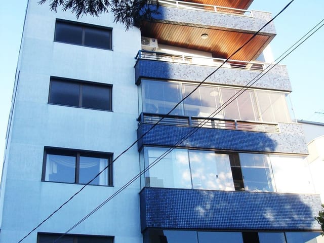 Apartamento 3 quartos e 2 banheiros, à venda, no bairro Exposição em Caxias do Sul