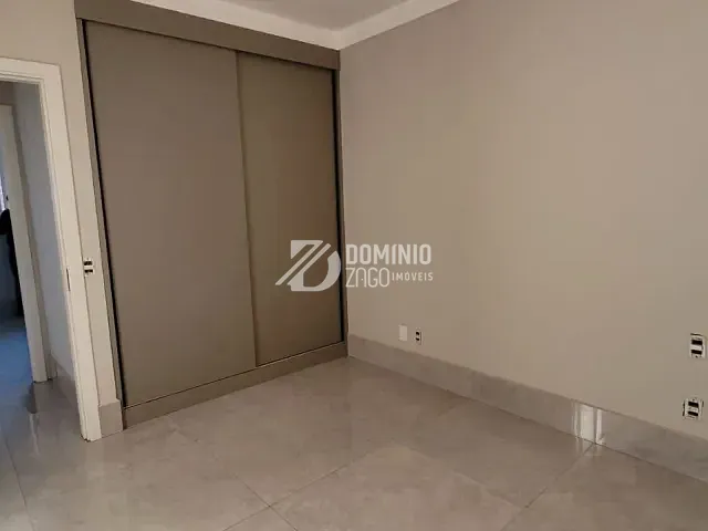 Apartamento com 90m² 3 quartos e 2 banheiros, para alugar, no bairro Bom Retiro em Uberaba