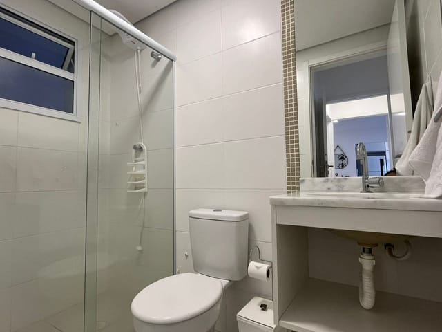 Apartamento 2 quartos e 2 banheiros, à venda, no bairro Indaiá em Bertioga
