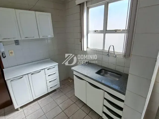 Apartamento 2 quartos e 1 banheiro, à venda, no bairro Estados Unidos em Uberaba