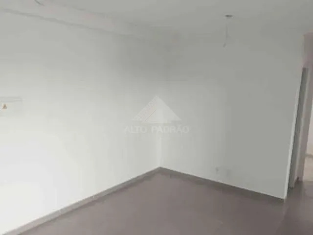 Apartamento com 55m² 3 quartos e 1 banheiro, à venda, no bairro Vila Assis Brasil em Mauá
