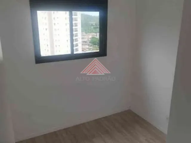 Apartamento com 55m² 3 quartos e 1 banheiro, à venda, no bairro Vila Assis Brasil em Mauá