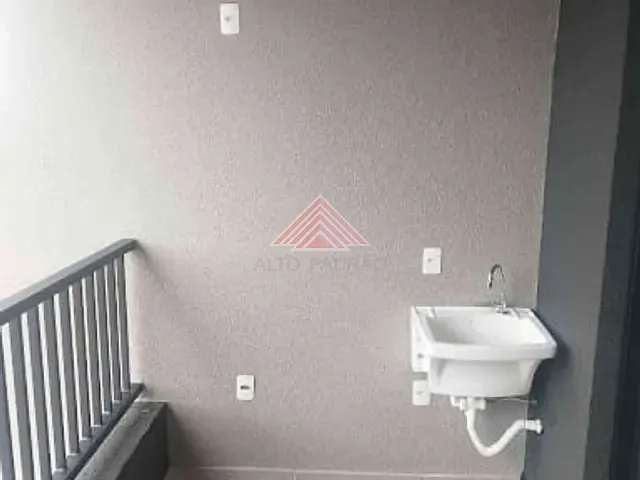 Apartamento com 55m² 3 quartos e 1 banheiro, à venda, no bairro Vila Assis Brasil em Mauá