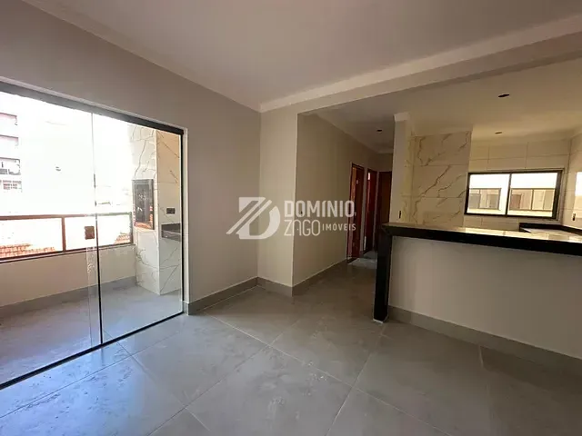 Apartamento 2 quartos e 2 banheiros, à venda, no bairro Nossa Senhora da Abadia em Uberaba