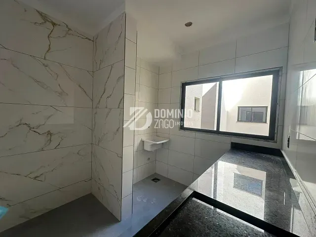 Apartamento 2 quartos e 2 banheiros, à venda, no bairro Nossa Senhora da Abadia em Uberaba