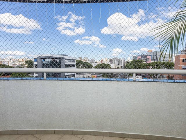 Apartamento 3 quartos e 3 banheiros, à venda, no bairro Água Verde em Curitiba
