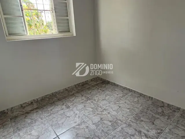 Apartamento com 57m² 3 quartos e 1 banheiro, para alugar, no bairro Santa Maria em Uberaba