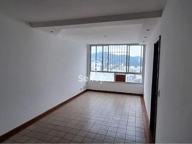 Apartamento 2 quartos e 1 banheiro, para alugar, no bairro Icaraí em Niterói