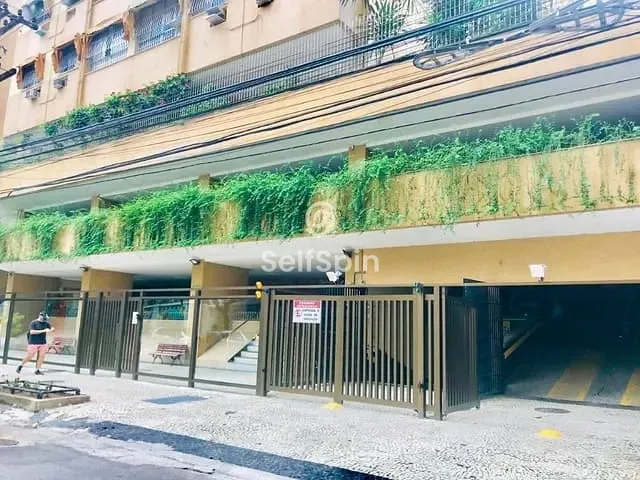 Apartamento 2 quartos e 1 banheiro, para alugar, no bairro Icaraí em Niterói