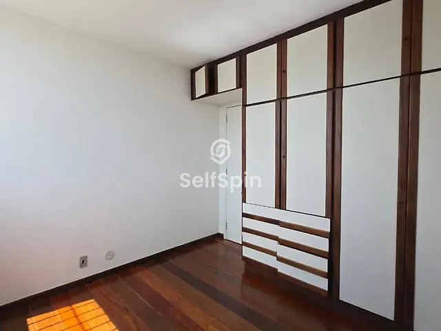 Apartamento 2 quartos e 1 banheiro, para alugar, no bairro Icaraí em Niterói