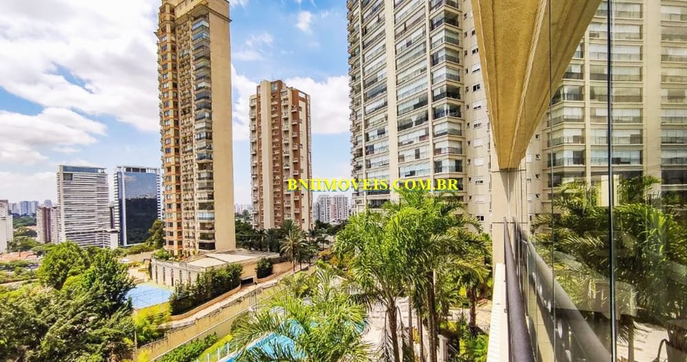 Apartamento à venda com 3 quartos, 250m² - Foto 3