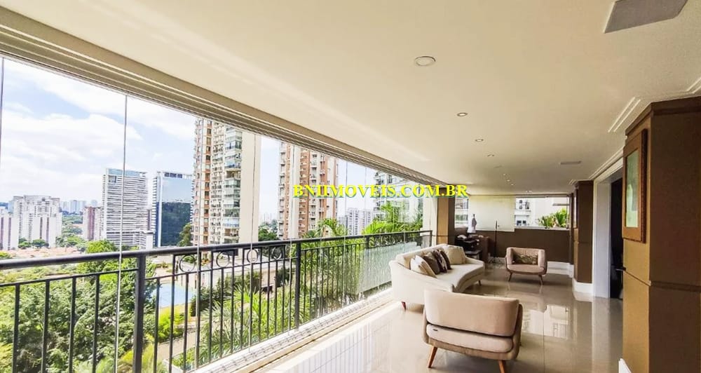Apartamento à venda com 3 quartos, 250m² - Foto 2