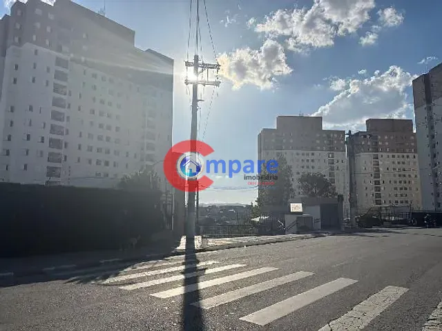 Apartamento com 138m² 3 quartos e 1 banheiro, à venda, no bairro VILA SILVIANIA em Carapicuiba