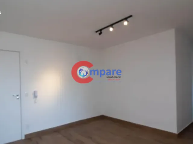 Apartamento com 70m² 2 quartos e 1 banheiro, para alugar, no bairro Jardim Flor da Montanha em Guarulhos