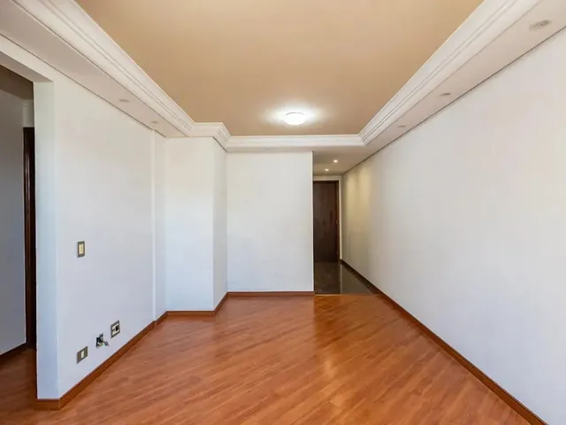 Apartamento 3 quartos e 1 banheiro, à venda, no bairro Novo Mundo em Curitiba
