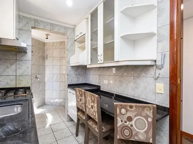 Apartamento 3 quartos e 1 banheiro, à venda, no bairro Novo Mundo em Curitiba