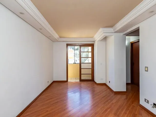Apartamento 3 quartos e 1 banheiro, à venda, no bairro Novo Mundo em Curitiba